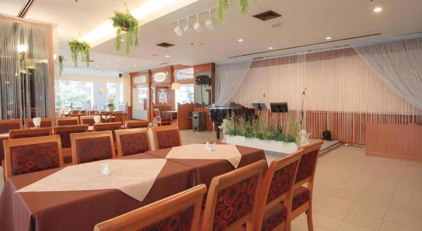 K.P. Grand Hotel צ'נטאבורי מראה חיצוני תמונה
