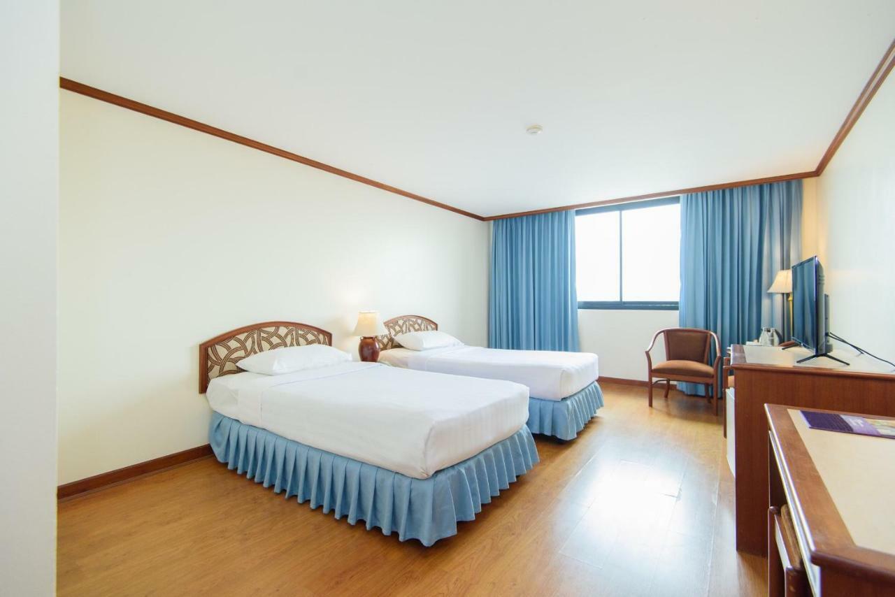 K.P. Grand Hotel צ'נטאבורי מראה חיצוני תמונה