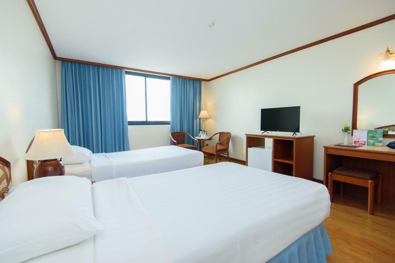 K.P. Grand Hotel צ'נטאבורי מראה חיצוני תמונה
