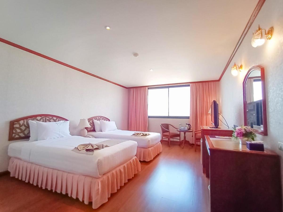 K.P. Grand Hotel צ'נטאבורי מראה חיצוני תמונה