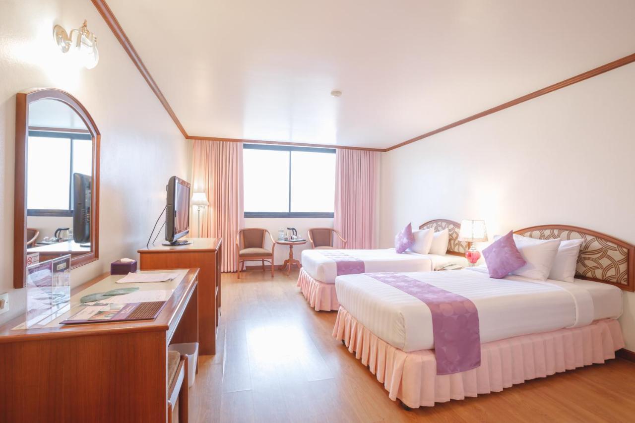 K.P. Grand Hotel צ'נטאבורי מראה חיצוני תמונה