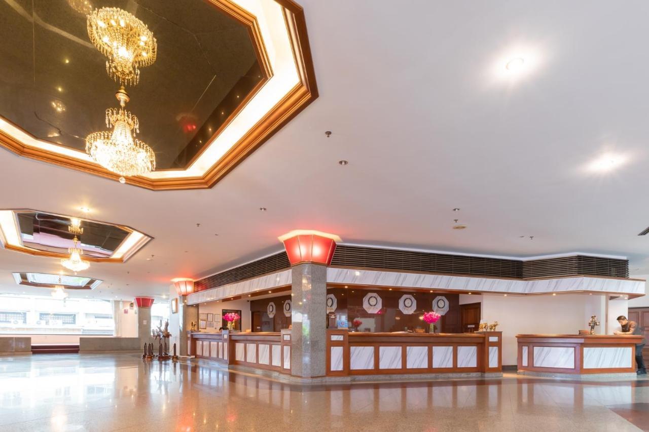 K.P. Grand Hotel צ'נטאבורי מראה חיצוני תמונה